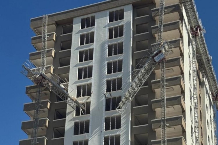 İnşaatta y&uuml;k asans&ouml;r&uuml; faciası! 12. kattan d&uuml;şen 2 iş&ccedil;i &ouml;ld&uuml;