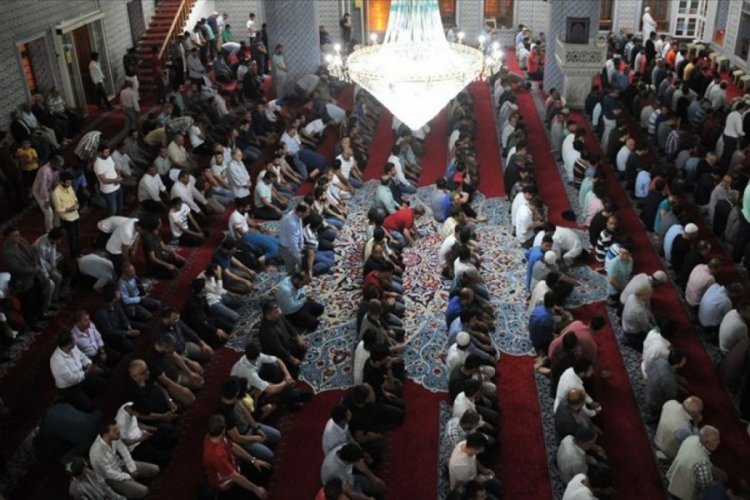 BURSA NAMAZ VAKİTLERİ 7 EKİM 2025: Bursa'da akşam namazı saat ka&ccedil;ta? Bursa'da yatsı ne zaman okunacak?