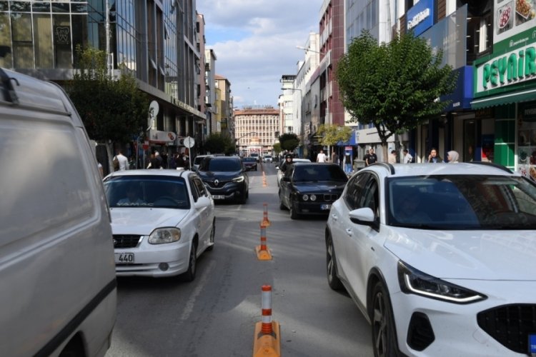 &Ccedil;ift sıra park sorununa &ccedil;&ouml;z&uuml;m bulundu