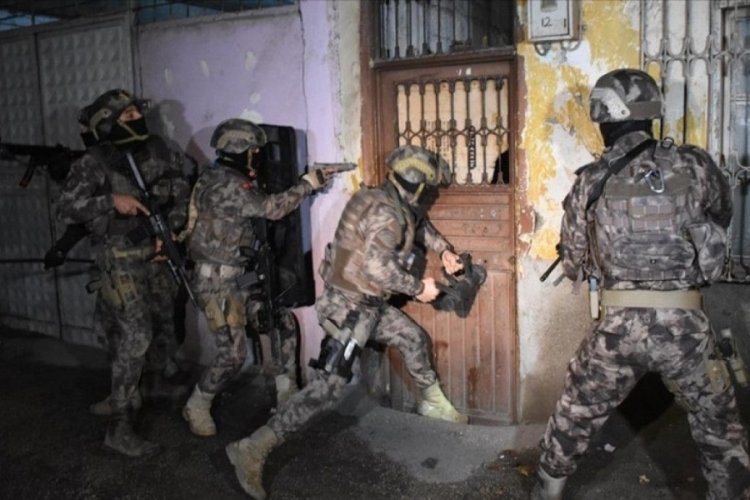 İstanbul'da ter&ouml;r &ouml;rg&uuml;t&uuml; DEAŞ'a operasyon: 6 zanlı yakalandı