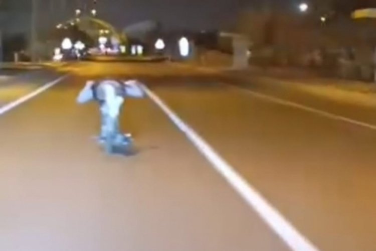 Trafikte tehlikeli anlar! &Ouml;l&uuml;me davetiye &ccedil;ıkardı