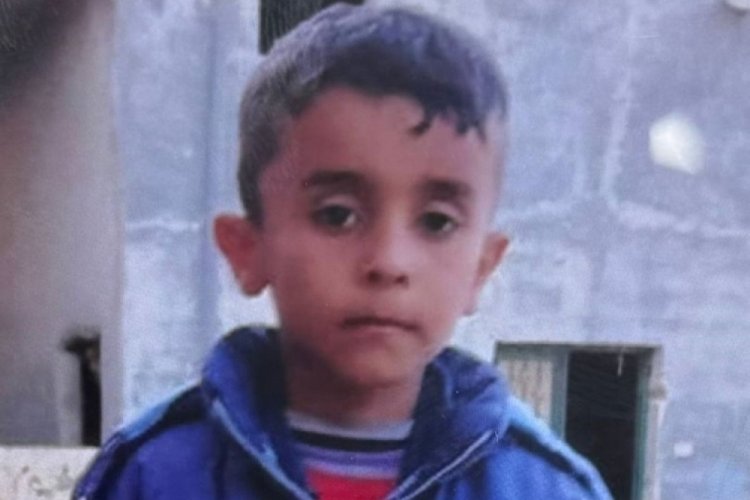 Otomobilin &ccedil;arptığı 9 yaşındaki Ahmet hayatını kaybetti