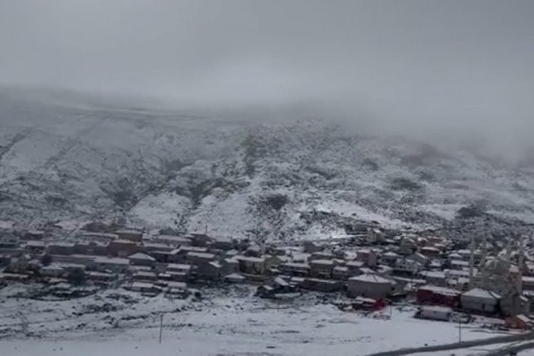 G&uuml;m&uuml;şhane y&uuml;ksek kesimleri beyaz &ouml;rt&uuml;yle kaplandı