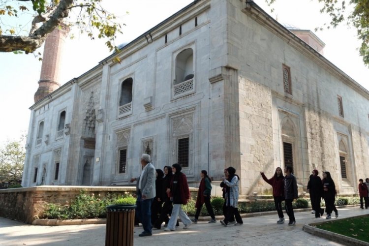 Bursa Yıldırımlı gen&ccedil;lerden tarihi yolculuk