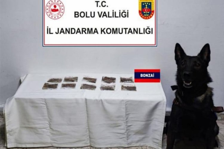 Yol kontrol&uuml;nde uyuşturucu yakalandı: 7 g&ouml;zaltı