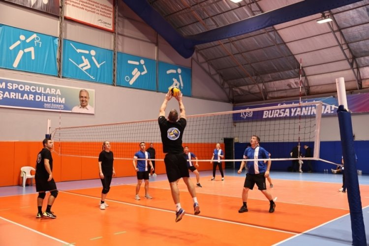 Bursa'da belediye &ccedil;alışanlarının &ccedil;ekişmeli m&uuml;cadelesi