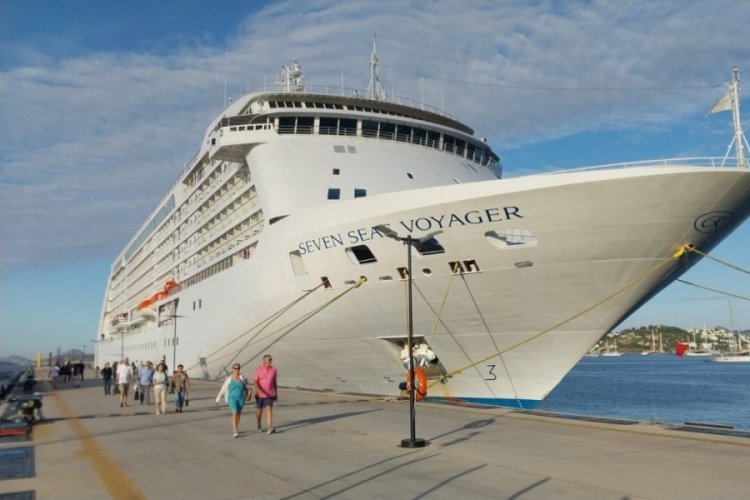 Seven Seas Voyager, Bodrum'a geldi