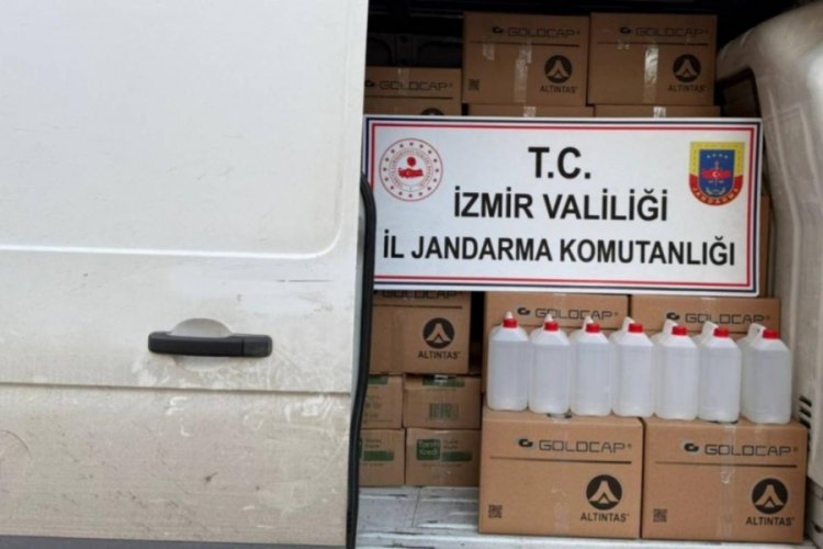 İzmir'de 1 ton etil alkol ele ge&ccedil;irildi