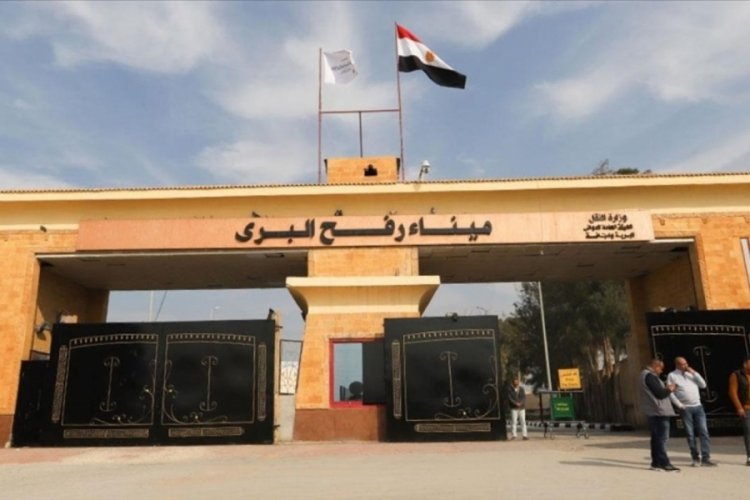 İsrail'in Refah Sınır Kapısı'nı bug&uuml;n a&ccedil;acağı bildirildi