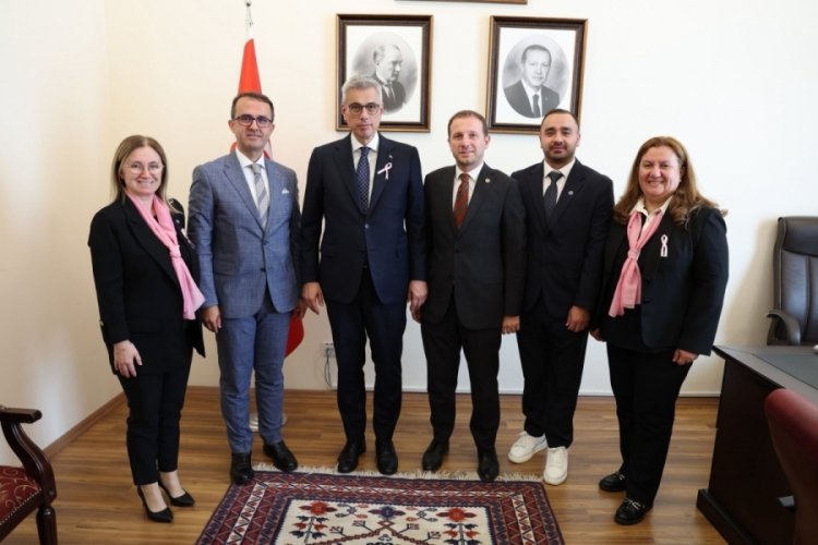 Bursa Kanserle Savaş Derneği'nden Sağlık Bakanı Memişoğlu'na ziyaret