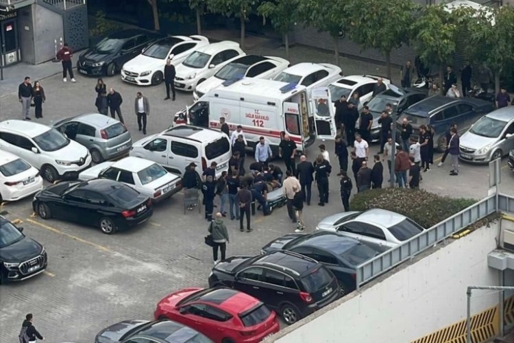 Bursa'daki ünlü AVM'de silah sesleri! Müdüre kurşun yağdırdı...