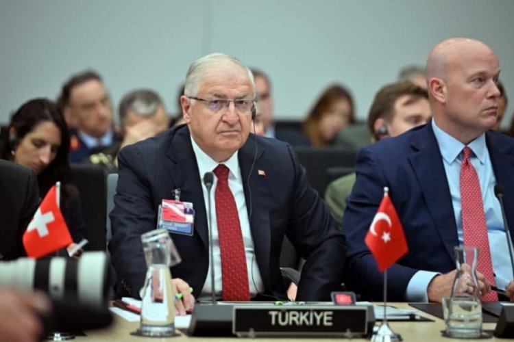 Milli Savunma Bakanı G&uuml;ler, Ukrayna Savunma Temas Grubu Toplantısı'na katıldı