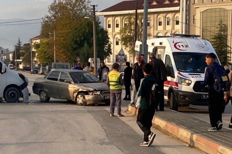 Bursa'da bir anda &ccedil;ıktı, kazaya davetiye &ccedil;ıkardı!