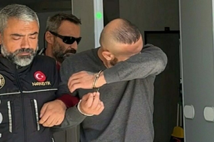 Dur ihtarına uymadı, otomobilde uyuşturucu ele ge&ccedil;irildi