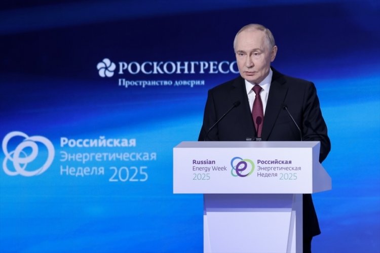 Putin: Batılı se&ccedil;kinlerin saldırgan eylemleri sonucu enerji mimarisi bozuluyor