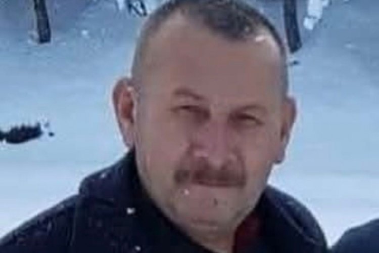 Devrilen 'patpat'ın altında kalan s&uuml;r&uuml;c&uuml; hayatını kaybetti