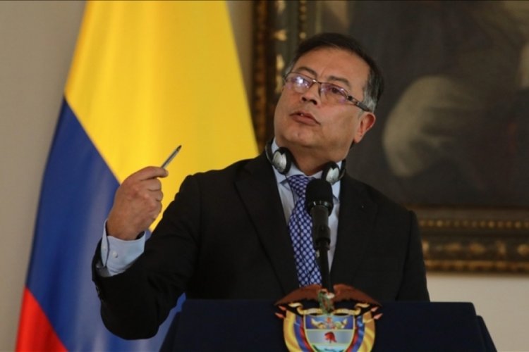 Kolombiya Cumhurbaşkanı Petro'dan, ABD'ye "Venezuela'yı işgal etme uyarısı"