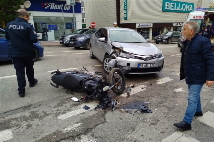 Otomobil ile motosiklet &ccedil;arpıştı; 1 yaralı