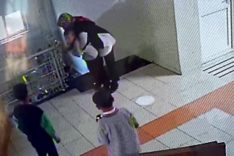 Boğulmak &uuml;zere olan &ouml;ğrenciyi, &ouml;ğretmeni kurtardı