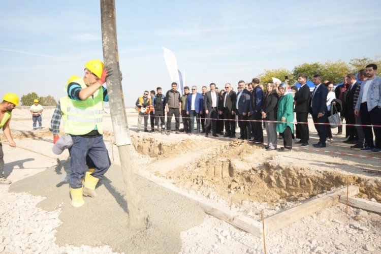 Bursa Yenişehir'den &ouml;rnek proje! Hayvan bakımevi ve doğal yaşam alanı temeli atıldı...