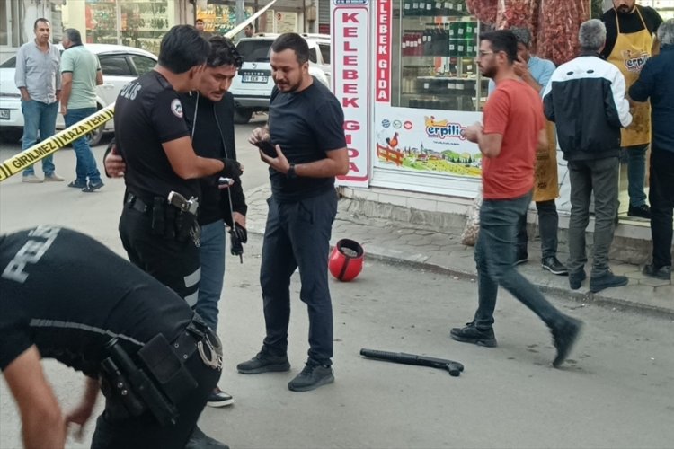 Adana'da silahlı saldırıya uğrayan kişi yaralandı