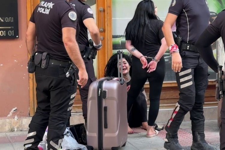 Hatay'da kavga eden kadınları polis g&uuml;&ccedil;l&uuml;kle ayırdı