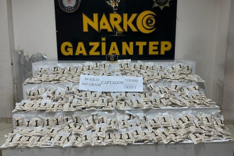 Gaziantep'te dev operasyon! Y&uuml;z binlerce hapa ele ge&ccedil;irildi
