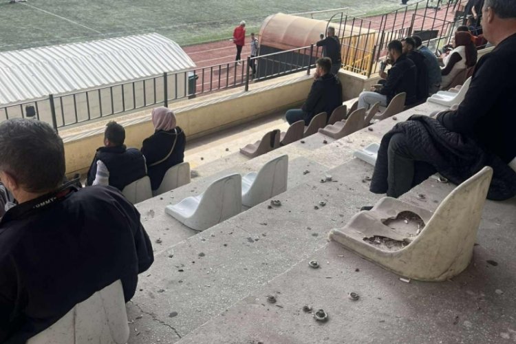 Bursa'da stadın hali ma&ccedil;ın &ouml;n&uuml;ne ge&ccedil;ti!
