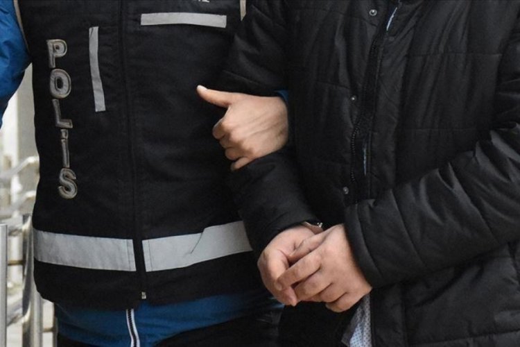Cinayet, uyuşturucu, tehdit... Bursa polisi firari su&ccedil; makinesini kıskıvrak yakaladı!