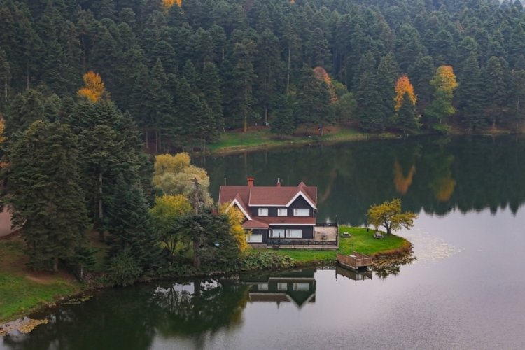 G&ouml;lc&uuml;k Tabiat Parkı sonbahar renkleriyle mest etti