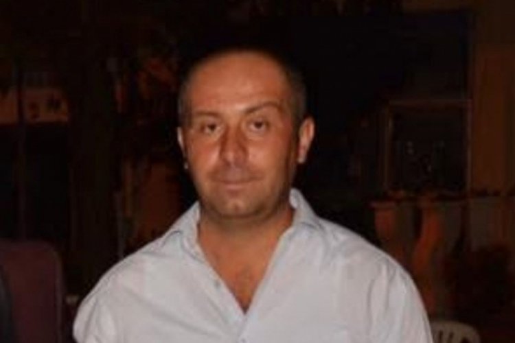 Şarampole devrilen kamyonetin s&uuml;r&uuml;c&uuml; yaşama tutunamadı