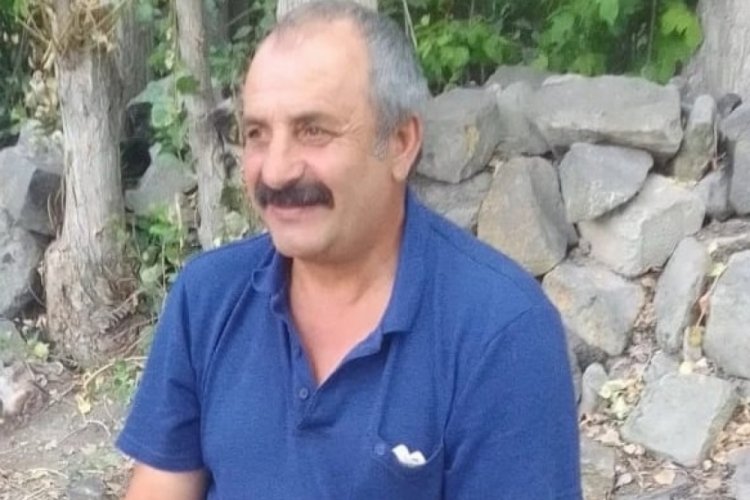 &Uuml;zerine tomruk d&uuml;şen iş&ccedil;i hayatını kaybetti...