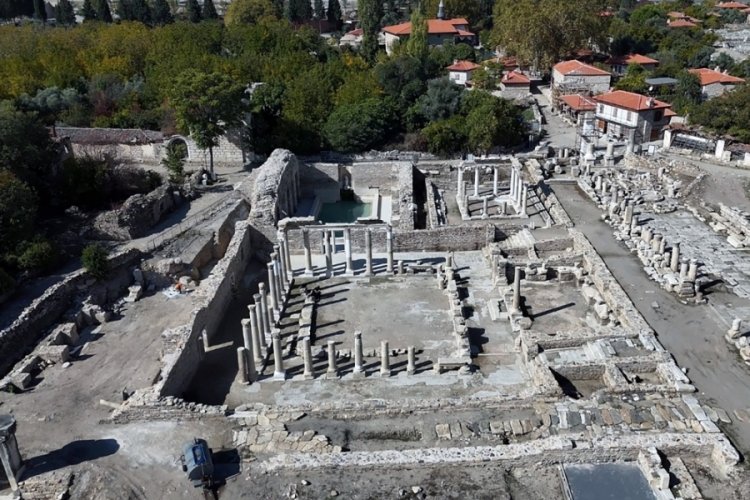 Antik kentteki hamama ziyaret&ccedil;i akını