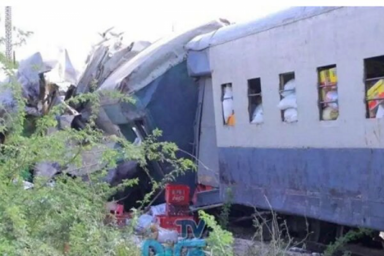 Facia gibi tren kazası! 15 kişi yaşamını yitirdi...