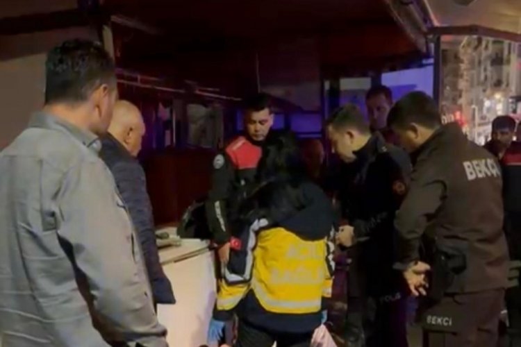 Parktaki tartışma kanlı bitti! 5 yerinden bı&ccedil;aklandı...
