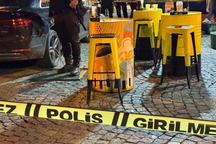 Eğlence mekanındaki kavga kanlı bitti: 2 yaralı