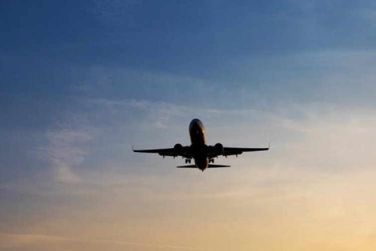 Havada panik anları: İletişim kesildi, acil iniş yaptı!