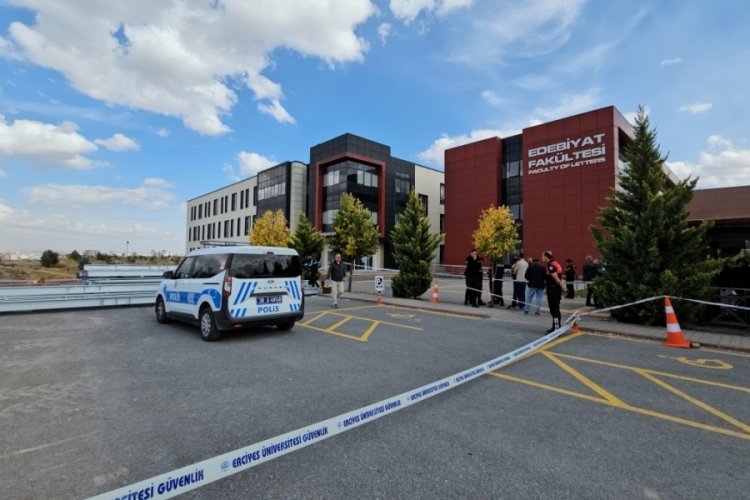 &Uuml;niversite &ouml;ğrencisi kadın eski eşi tarafından fak&uuml;ltede katledildi!