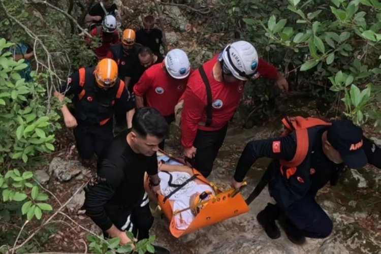AFAD, ormanda mahsur kalan turisti kurtardı