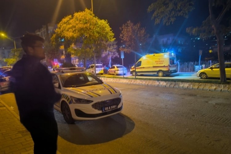 İki grup arasında silahlı kavga: 1'i polis, 4 yaralı