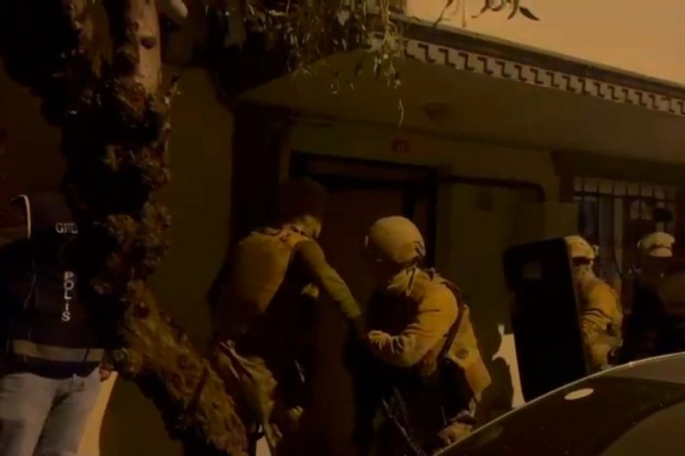 D&uuml;zensiz g&ouml;&ccedil;men ka&ccedil;ak&ccedil;ılarına y&ouml;nelik dev operasyon
