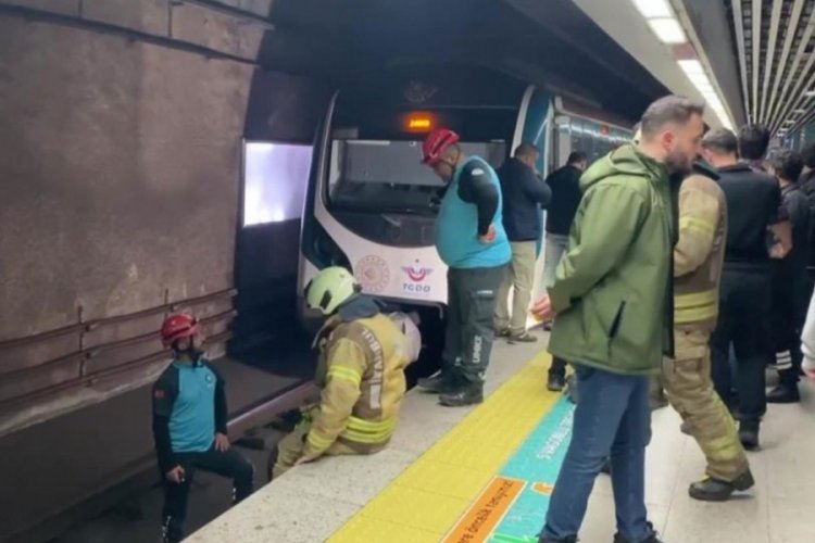 Metro raylarına atlayan kadın can verdi