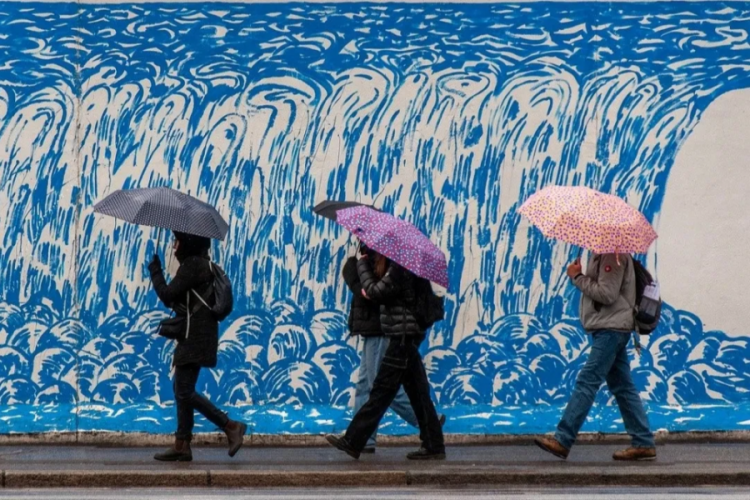 Meteoroloji uyardı! Sağanak, kar yağışı ve kuvvetli r&uuml;zgar!