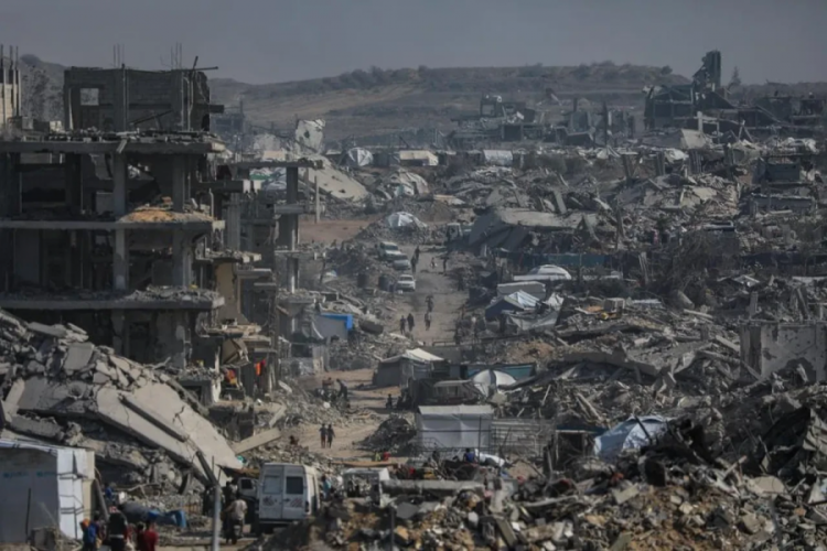 Hamas, İsrail'in yeniden savaş başlatması i&ccedil;in bahane sunmayacak: Cenazeler i&ccedil;in yeni yerlere giriliyor