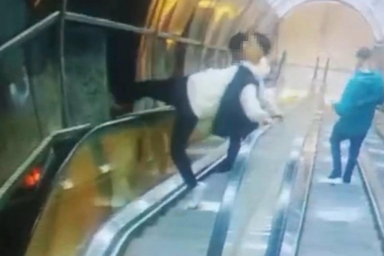 &Uuml;st ge&ccedil;idin korkuluklarına zarar veren 2 şahıs tutuklandı