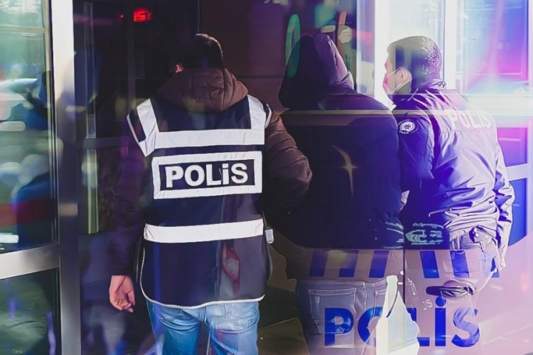 Şanlıurfa'da polis memurunu bı&ccedil;akla yaralayan zanlı tutuklandı