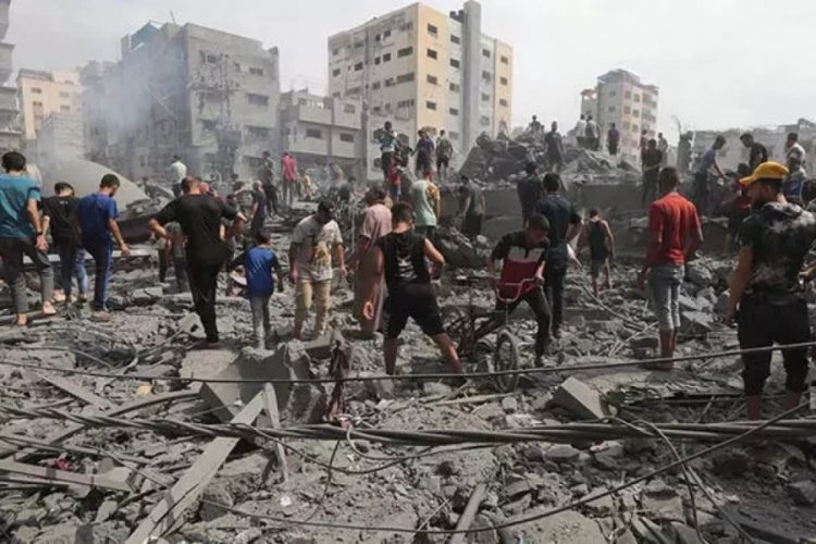 İsrail, Hamas'ın Kızılha&ccedil;'a teslim ettiği esirin cesedini aldı