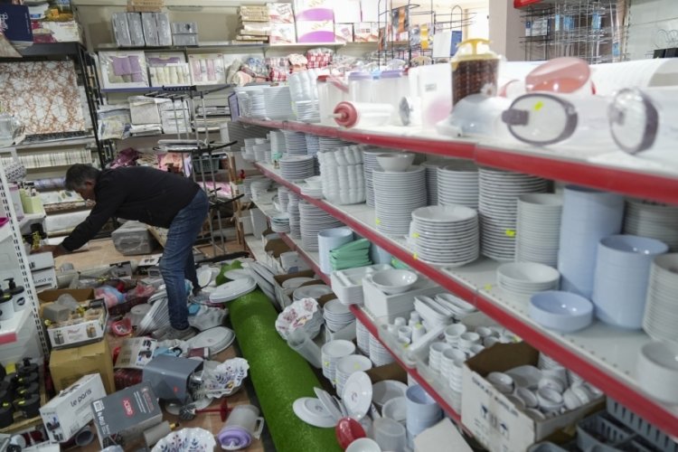 Deprem sonrası esnaf mağdur oldu