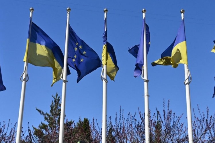 AB, Ukrayna'yı g&uuml;venli uydu iletişim sistemine dahil etmeye hazırlanıyor