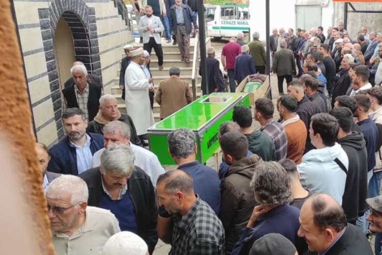 Babasının kaza kurşununa hedef olan oğul toprağa verildi